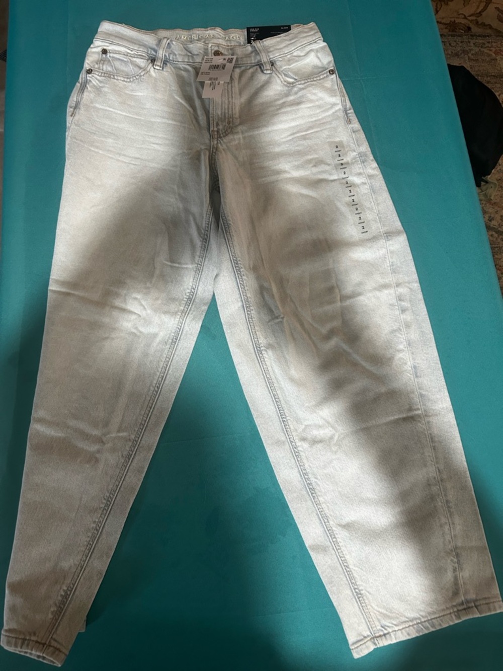 American Eagle Outfitters Light Blue wide leg baggy jeans short